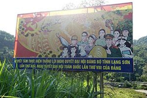 Biển tuyên truyền sai nội dungTin khácVững vàng trên trận tuyến chống 'giặc lửa'Thông tin về đầu mối liên lạc, ứng trực 24/24 giờ hỗ trợ công dân nước ngoài của Sở Ngoại vụ tỉnh Lạng Sơn