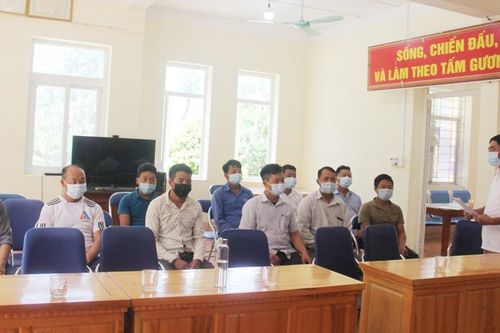 Đảng bộ xã A Lù quan tâm phát triển đảng viên