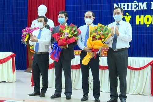 Ông Hồ Sỹ Trung được bầu làm Chủ tịch UBND thành phố Đông Hà