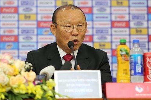 Vòng loại World Cup và bản hợp đồng của thầy Park