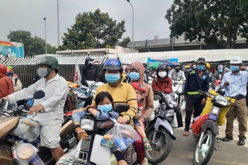 Đề nghị các tỉnh tạo điều kiện cho người lao động trở lại Đồng Nai làm việc
