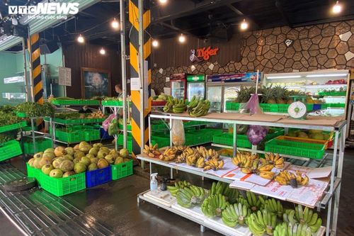 Quán bar, vũ trường ở phố Tây Bùi Viện chuyển sang bán thực phẩm