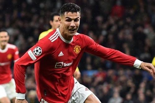 Ronaldo cân bằng kỷ lục cầu thủ xuất sắc nhất tháng tại Premier League của Rooney