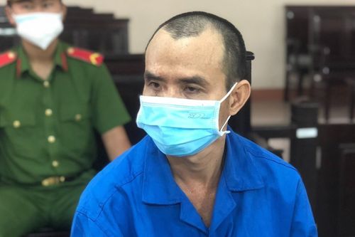 Bị phạt 13 năm tù vì cầm rựa chém chết người
