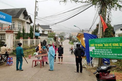 Đà Lạt phát hiện chùm 25 ca Covid-19 tại làng hoa Vạn Thành