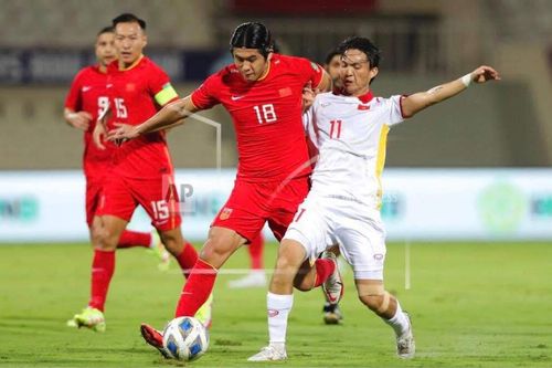 Báo Trung Quốc: HLV Li Tie có thể thở phào nhẹ nhõm