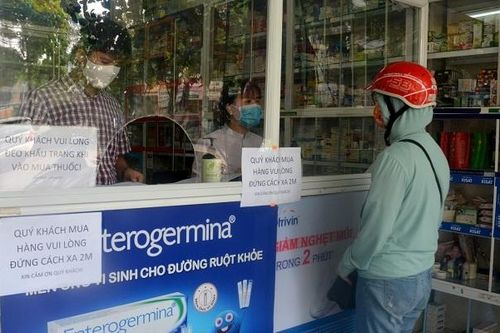 Xử lý nghiêm nhà thuốc không thông báo có người biểu hiện ho, sốt đến mua thuốc