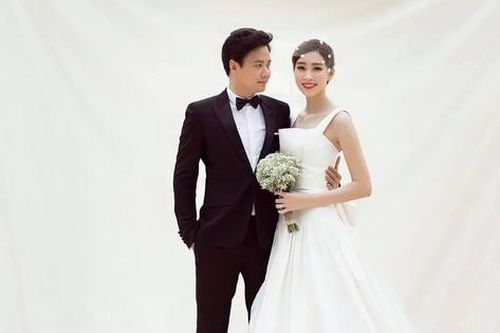 Hoa hậu Thu Thảo và ông xã cùng đăng ảnh kỷ niệm ngày cưới 'ngọt lịm' khiến fan ngưỡng mộ