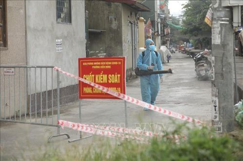 Hà Nội: Ba người cùng nhà ở Hà Đông dương tính với SARS-CoV-2