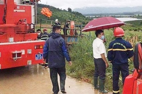 Đi câu cá, 2 người mất tích trong lòng hồ thủy điện