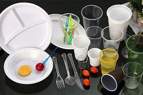 Mối nguy hại khi sử dụng đồ nhựa dùng một lần
