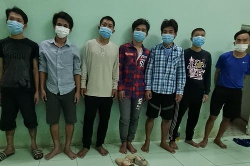 Bắt giam 7 đối tượng chống người thi hành công vụ ở TP Rạch Giá