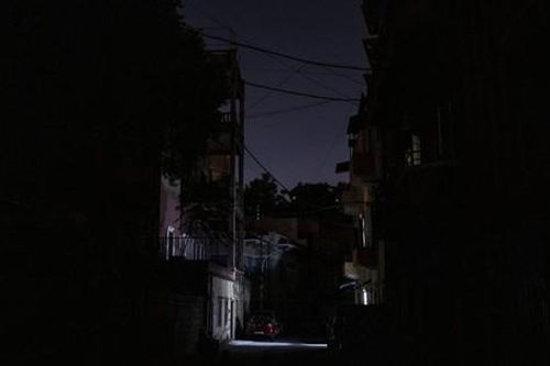 Lebanon mất điện toàn quốc trong vài ngày tới