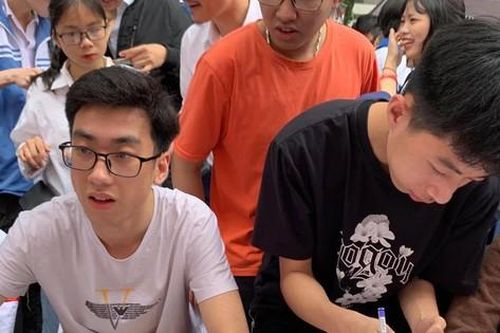 Tuyển sinh Đại học 2022: Sử dụng kết quả chung hay tổ chức thi riêng?