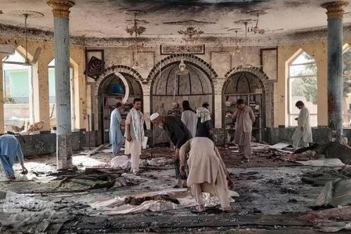 Nổ lớn tại nhà thờ ở Afghanistan, hơn 100 người thương vong