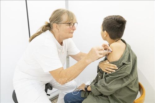 Tại sao các nước Bắc Âu hạn chế dùng vaccine COVID-19 của Moderna?