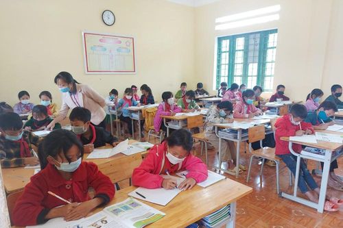 Sa Pa: Tỷ lệ học sinh đi học chuyên cần đạt trên 97%