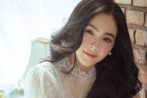 Cách tập luyện để có eo thon của Hoa hậu Phương Khánh