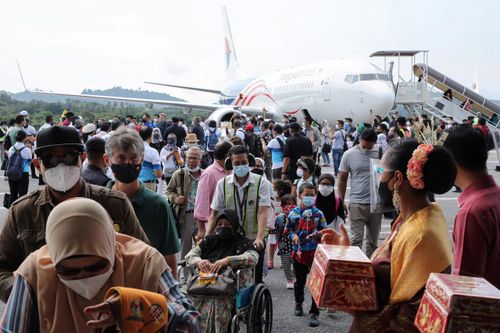 Đạt mục tiêu tiêm chủng, Malaysia cho dân đi lại tự do giữa các bang
