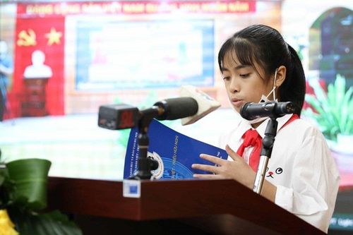 Thắp sáng khát khao học tập với 'Sóng và máy tính cho em'