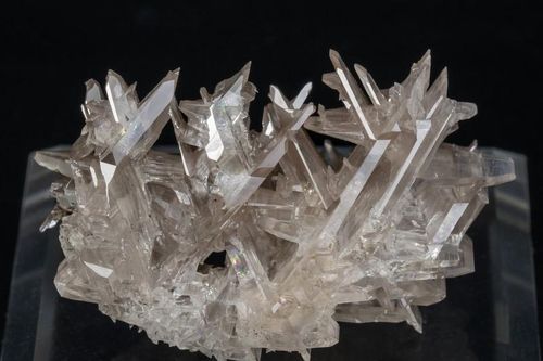 Sự quyến rũ muôn đời của các khoáng vật trong suốt