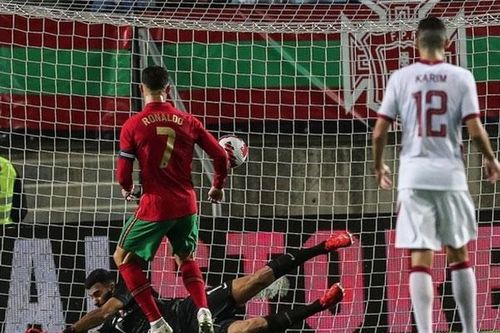 Ronaldo ghi bàn, Bồ Đào Nha đè bẹp 3-0 nhà vô địch châu Á
