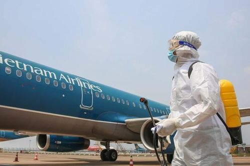 Đi máy bay mùa giữa dịch thế nào cho an toàn?