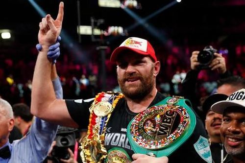Hạ knock-out Deontay Wilder, Tyson Fury bảo vệ thành công đai WBC hạng nặng