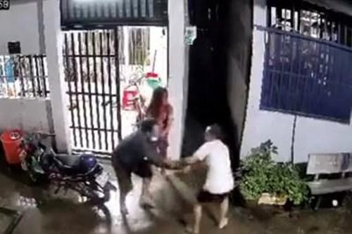Hai vợ chồng bất ngờ bị đâm chết khi đang ngồi ăn cơm