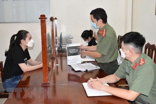 Thông tin sai sự thật để 'câu view,' một phụ nữ bị phạt 5 triệu đồng