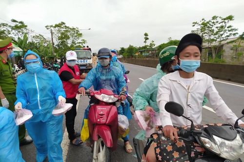 Cần có phương án đón người dân từ vùng dịch hồi hương về quê