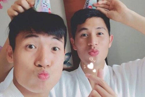 Bùi Tiến Dũng làm lộ thông tin tế nhị, Đình Trọng ra dấu dừng lại