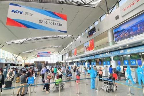 Đà Nẵng khai thác 4 chuyến bay trong ngày đầu tiên 'mở cửa' trở lại