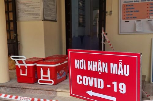Phó Thủ tướng yêu cầu giảm chi phí xét nghiệm COVID-19