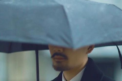Chê cuộc sống viên mãn, gã chồng đồi bại rủ bạn chat chuốc thuốc mê hãm hiếp tập thể vợ mình, diễn biến sau đó khiến dân tình càng phẫn nộ hơn