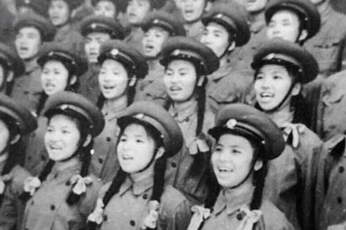 Thiêng liêng hát khúc khải hoàn