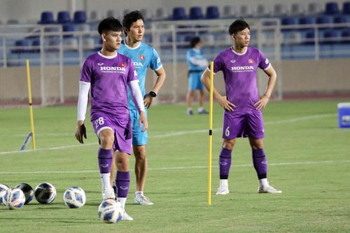 Hậu vệ Tấn Tài: 'Mong người hâm mộ tiếp tục ủng hộ ĐT Việt Nam'