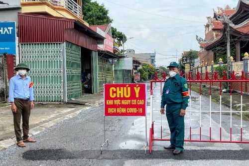 Hai vợ chồng sản phụ mắc Covid-19 chưa rõ nguồn lây