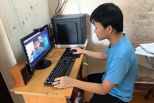 Vai trò người đứng đầu trong chương trình 'Sóng và máy tính cho em'