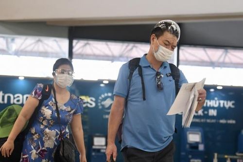 Hà Nội bỏ quy định cách ly tập trung 7 ngày với khách bay về từ TP.HCM