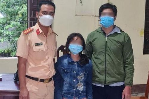 Tìm người thân cho bé gái bị lạc trên đường từ Bình Dương về quê