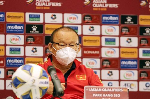 HLV Park Hang Seo: Tôi không bảo thủ