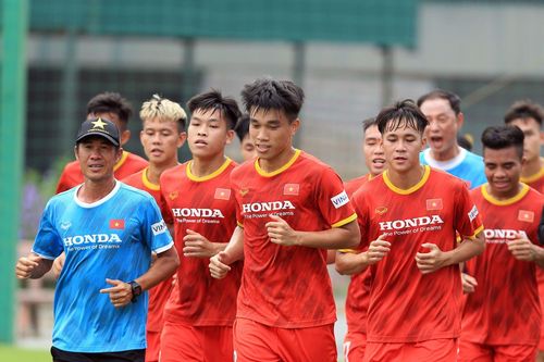 Giao hữu bóng đá: U23 Việt Nam hòa U23 Tajikistan