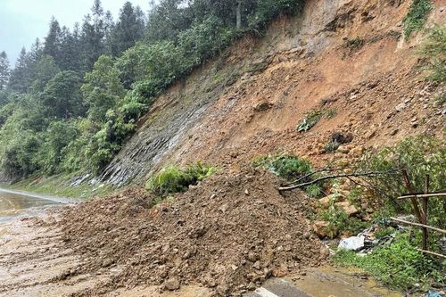 Chủ động ứng phó với bão Kompasu, nguy cơ 'bão chồng bão'