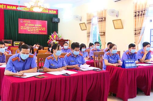 Tập huấn kỹ năng kiểm sát giải quyết các vụ tranh chấp đất đai, khiếu kiện, đền bù, giải phóng mặt bằng