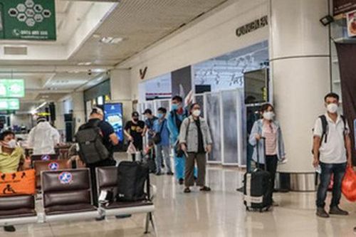 Người đi từ TP.HCM ra thủ đô được cách ly tại nhà