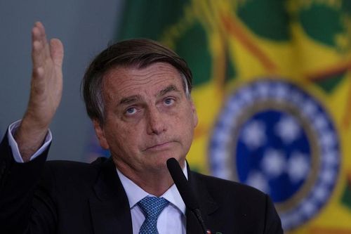 Tổng thống Brazil 'chán ngấy' với câu hỏi về số người chết vì Covid-19