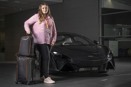 Nữ sinh 17 tuổi trở thành CEO đặc biệt của McLaren