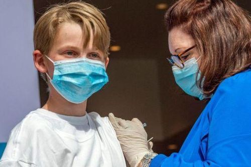 Lý do các chuyên gia khuyến cáo tiêm một liều vaccine Covid-19 cho trẻ