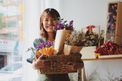 Vừa mở bán một tháng đã phải trả mặt bằng vì dịch